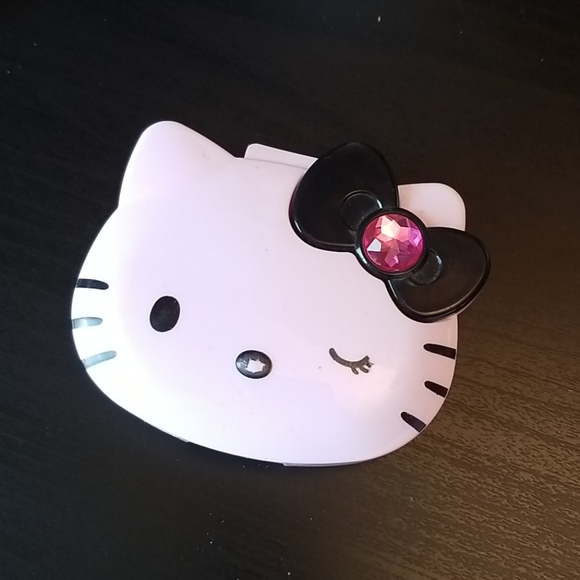 Other - Hello Kitty Lash Holder with 2 pairs of Lashes